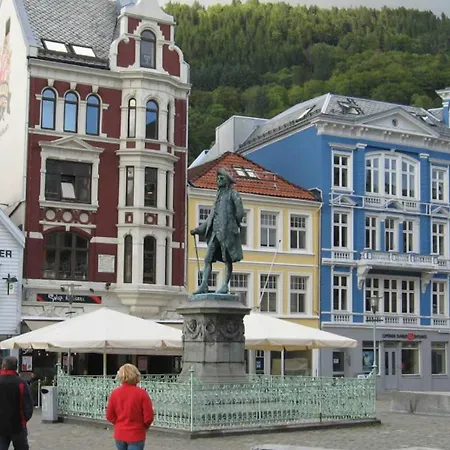 Dinbnb L 600m From Bryggen L Renovated 2025 L * Берген